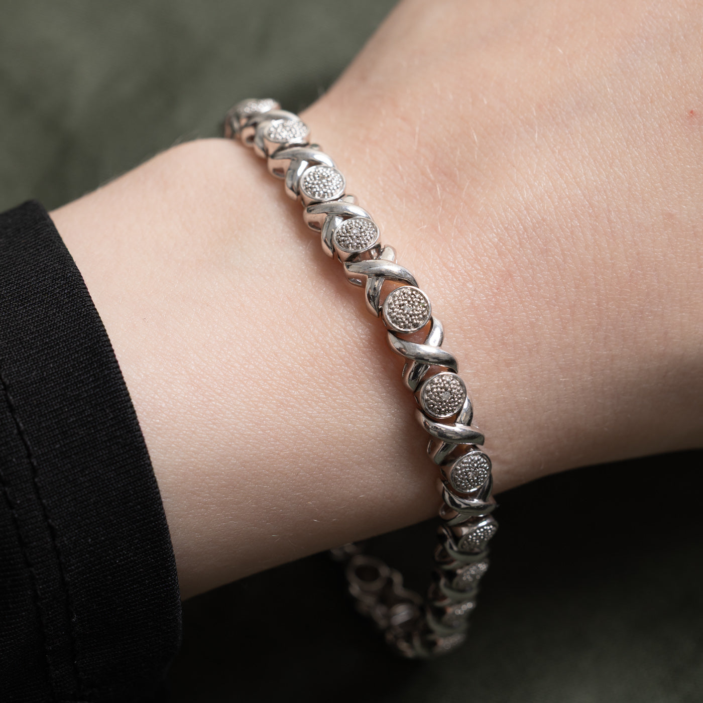 Sterling Silver Diamond Accent Geometric Bracelet | 0.10ctw | 7.5"