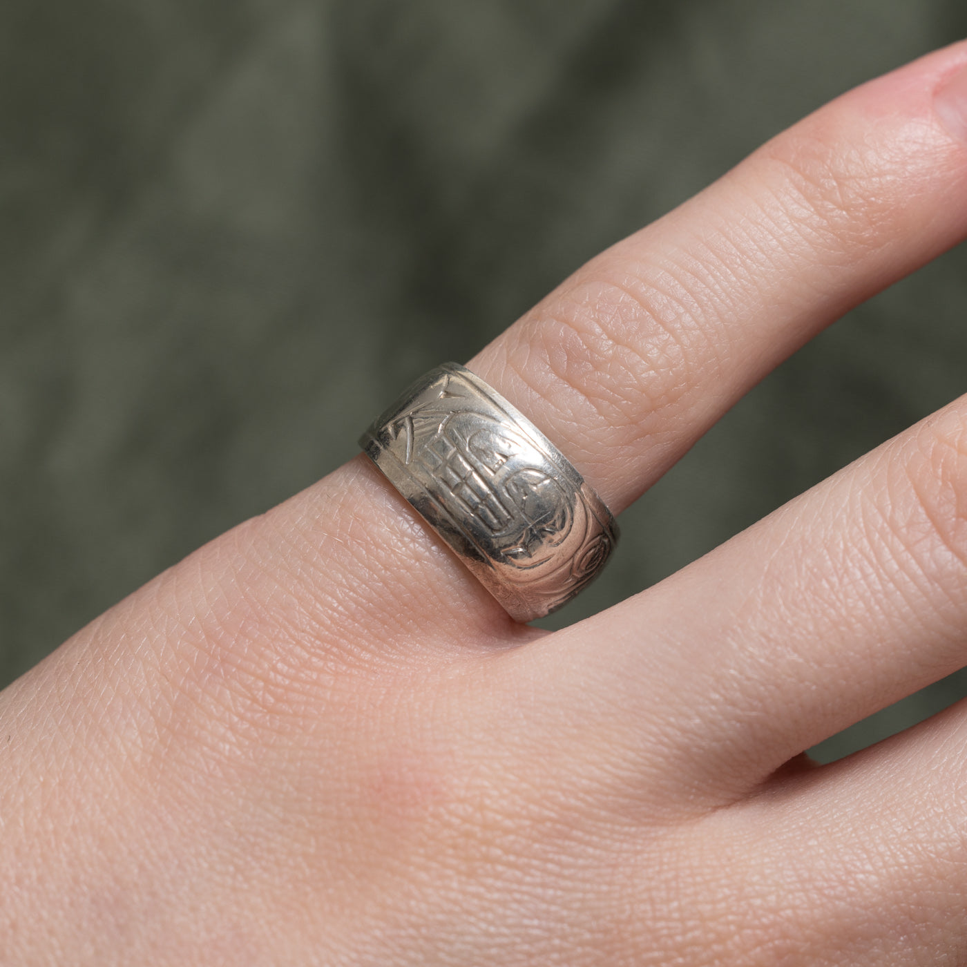 Sterling Silver Indigenous Engraved Band | 9.85mm | SZ 4