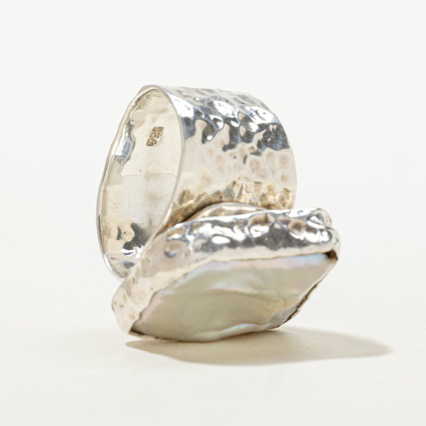 Sterling Silver Baroque Pearl Hammered Ring | SZ 7.5
