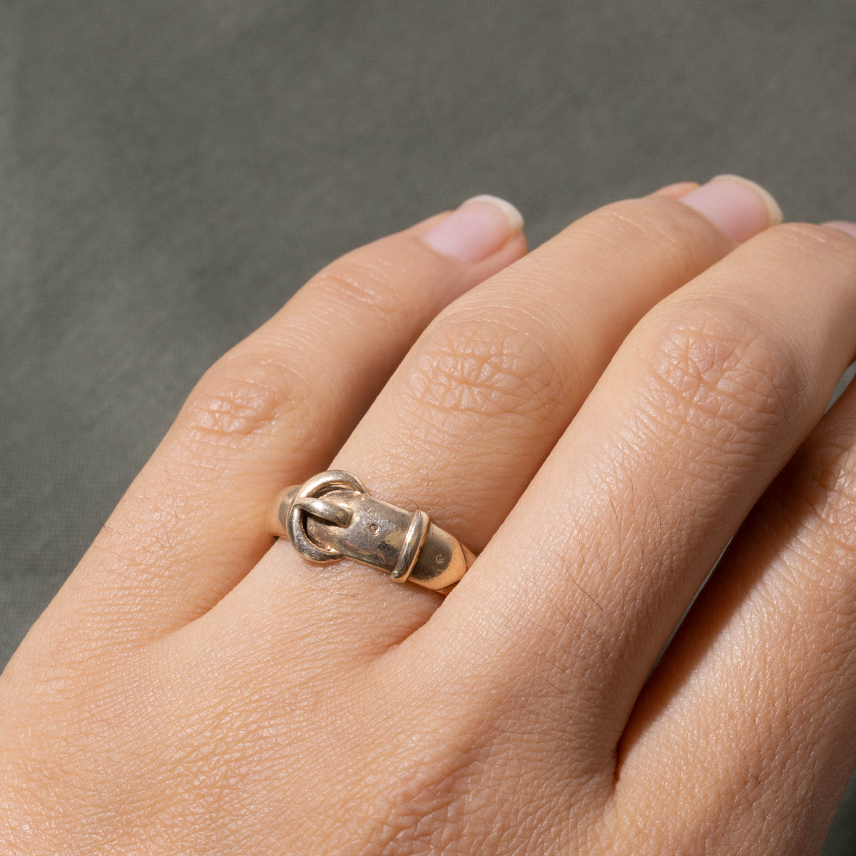 1973 London Yellow Gold Buckle Ring | SZ 8.5