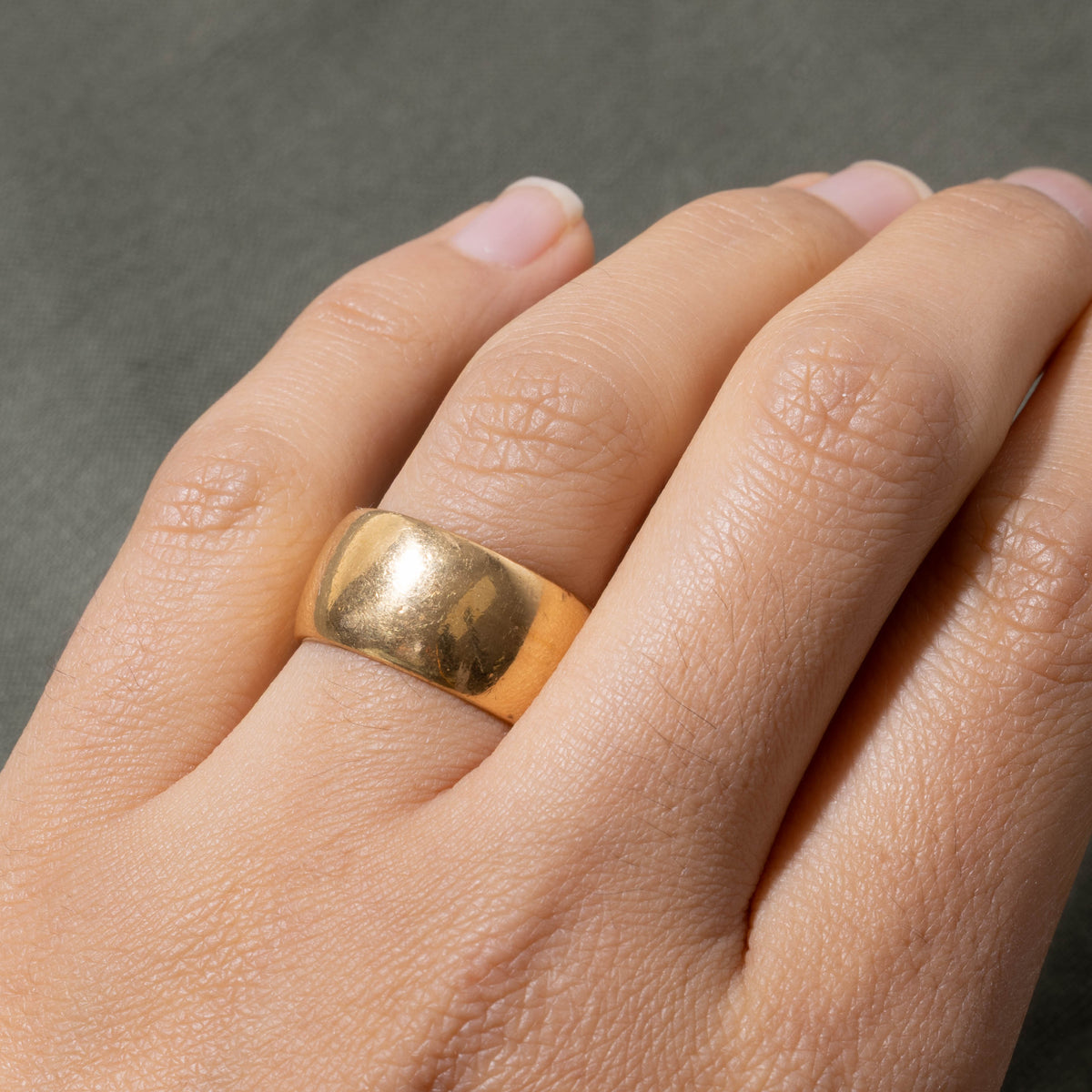 1965 Birmingham Yellow Gold Cigar Band | 10mm | SZ 7