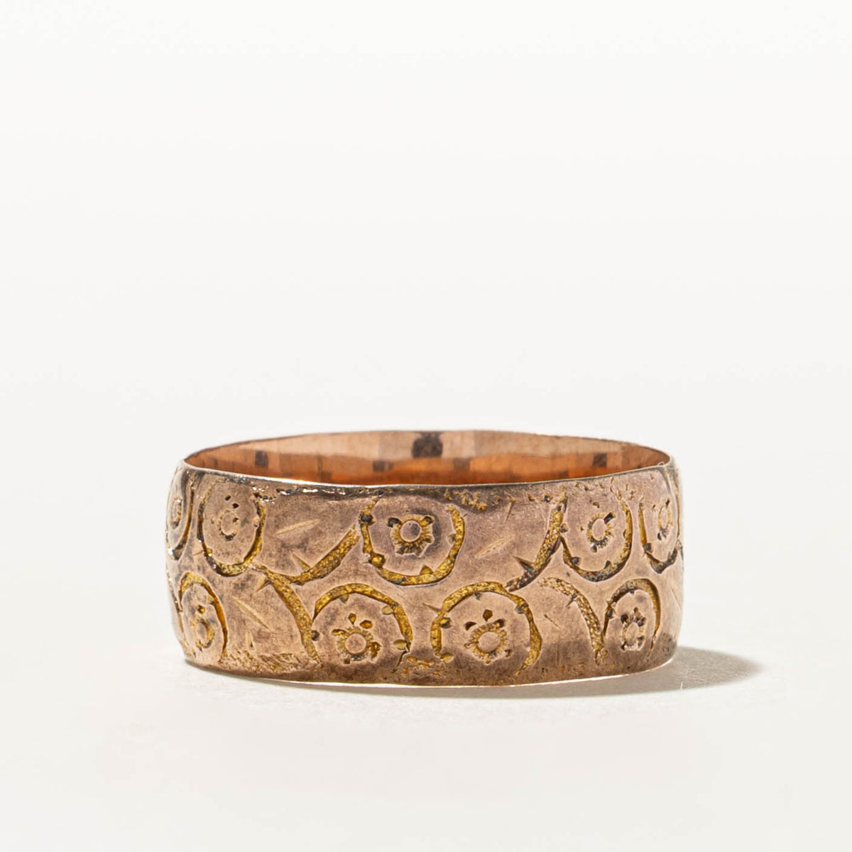 1912 Birmingham Yellow Gold Embossed Band | 7.6mm | SZ 8