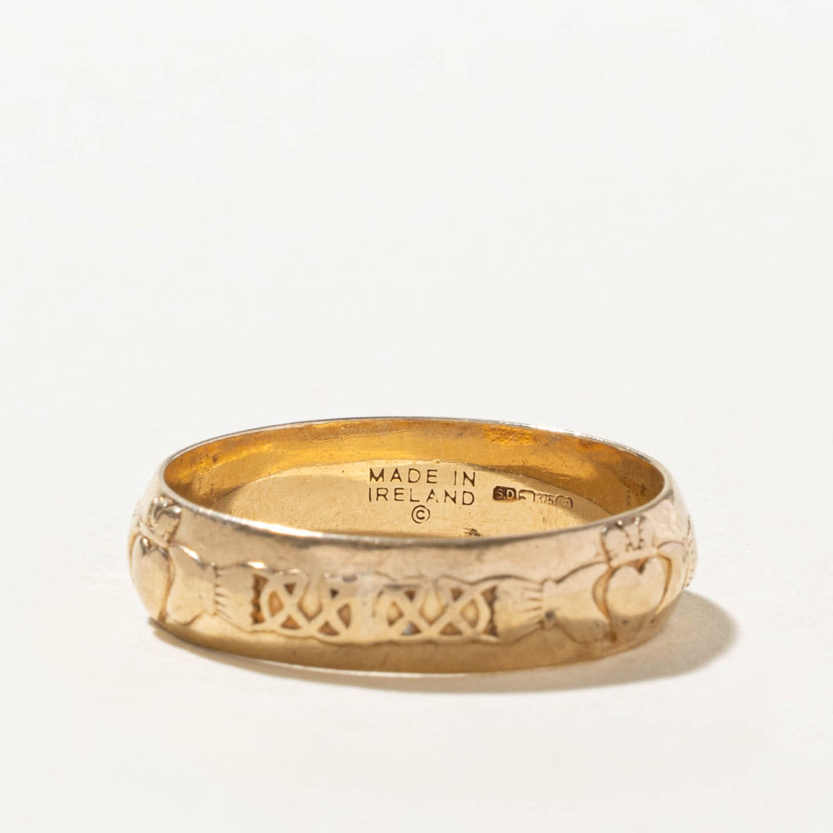 Dublin Yellow Gold Claddagh Band | 5.4mm | SZ 9.75