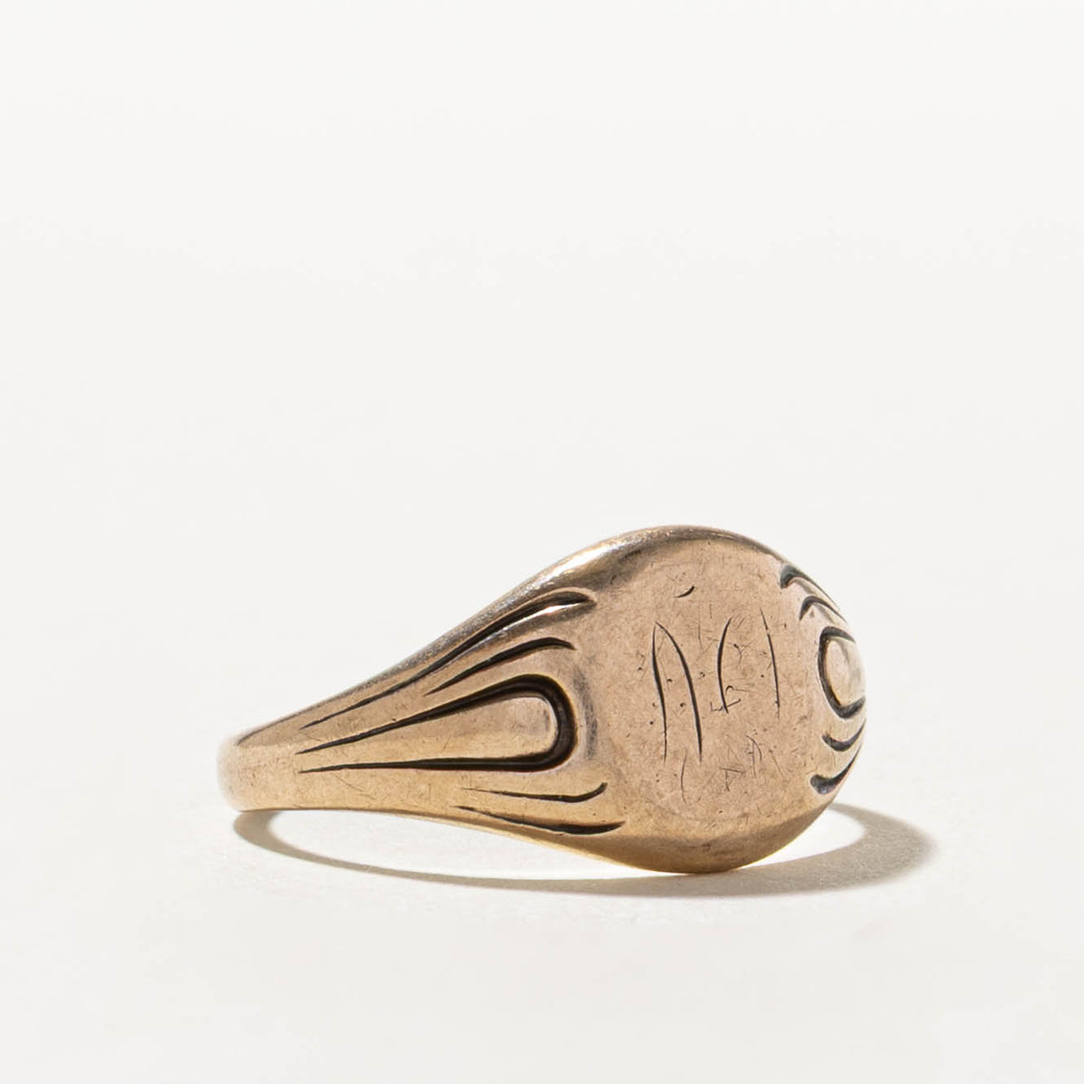 10k Yellow Gold Grooved Signet Ring | SZ 8.25