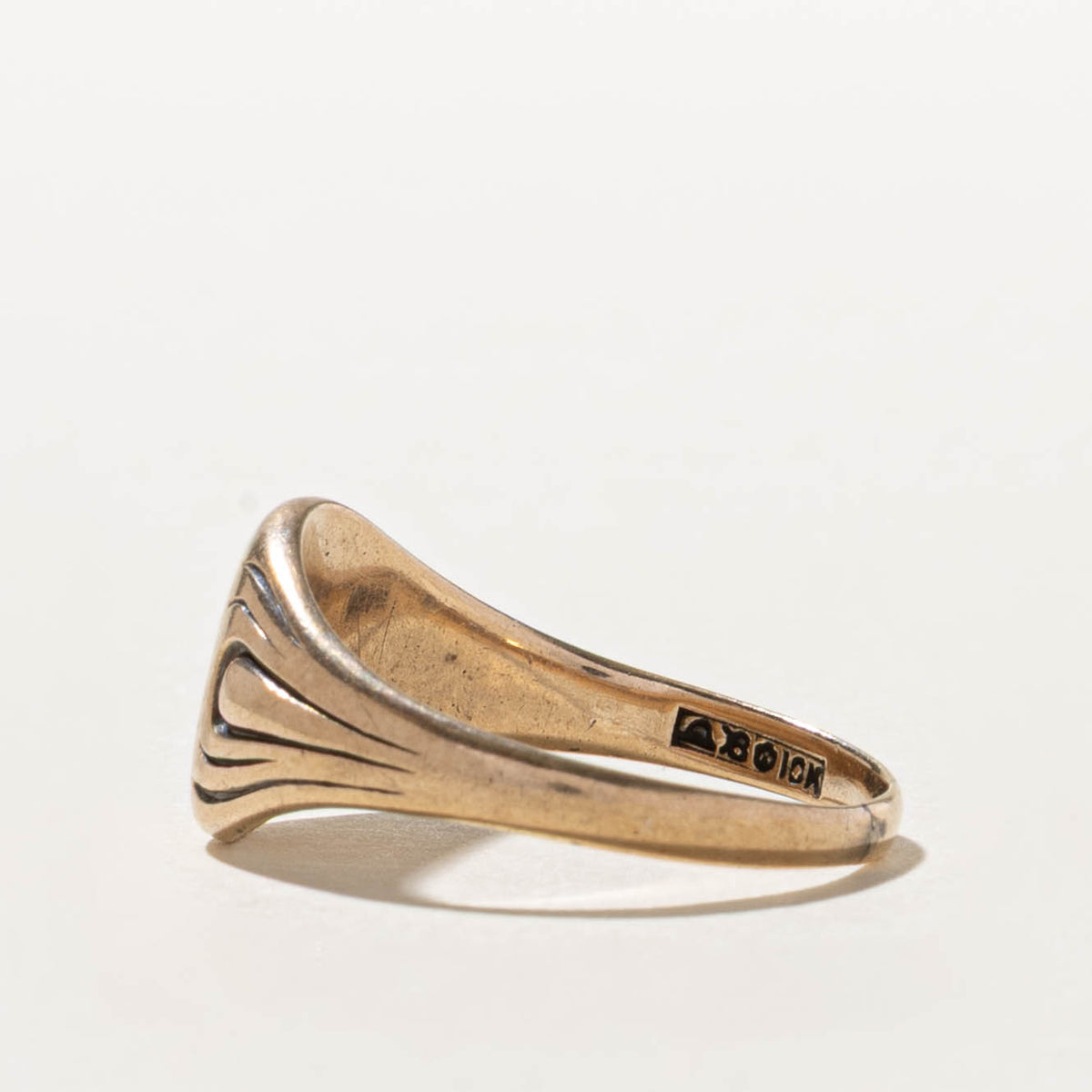 10k Yellow Gold Grooved Signet Ring | SZ 8.25