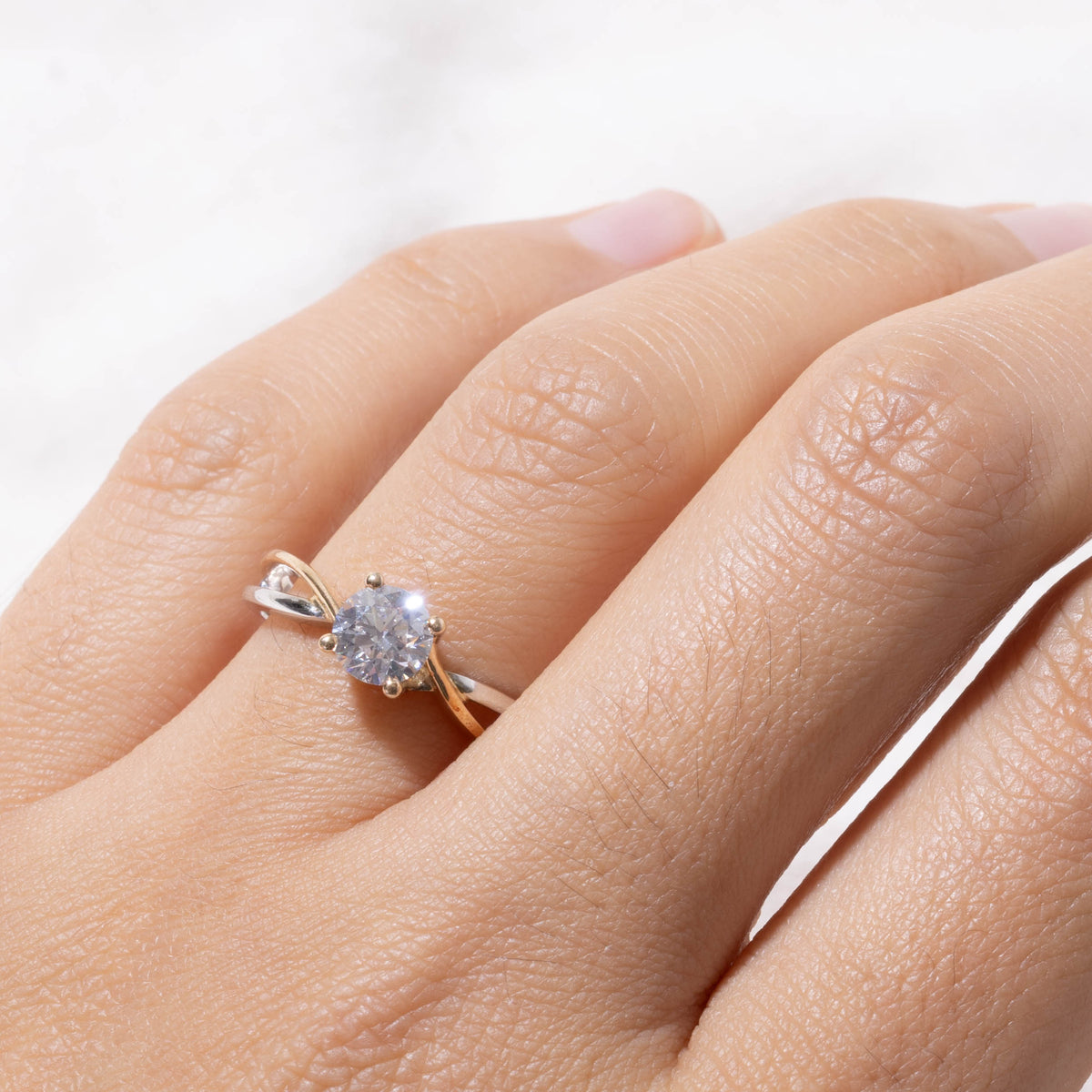 GIA Solitaire Diamond Two Tone Crossover Ring | GIA 0.73ct SI2 G Ex | SZ 7