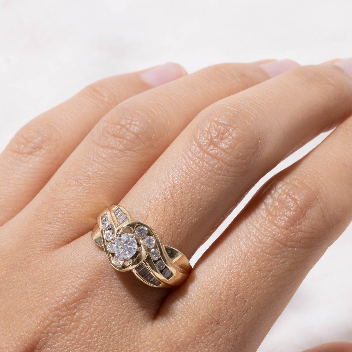 14k Diamond Channel Set Multi Cut Accented Grooved Crossover Ring | 0.38ct SI1 H/I, 0.50ctw | SZ 8