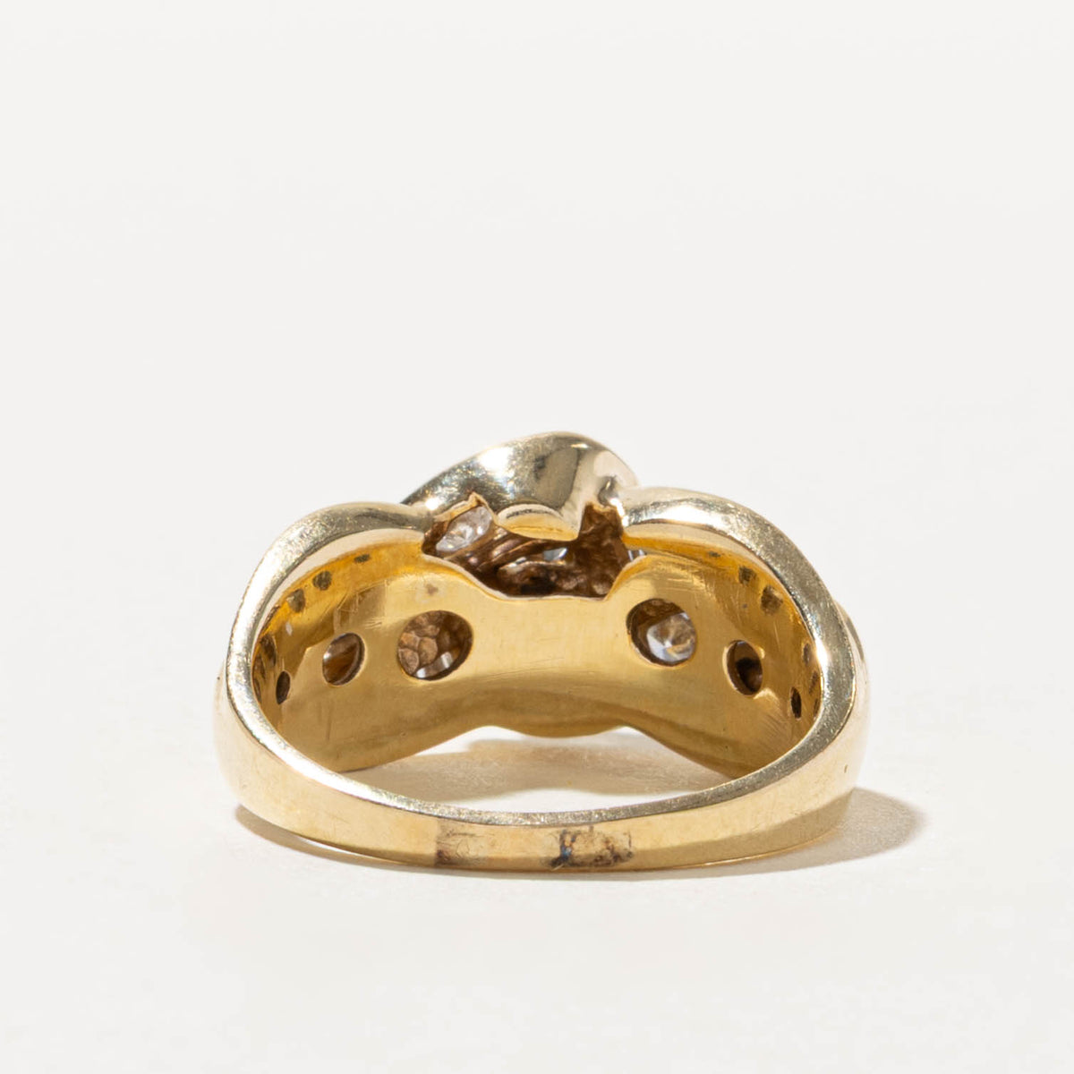 14k Diamond Channel Set Multi Cut Accented Grooved Crossover Ring | 0.38ct SI1 H/I, 0.50ctw | SZ 8