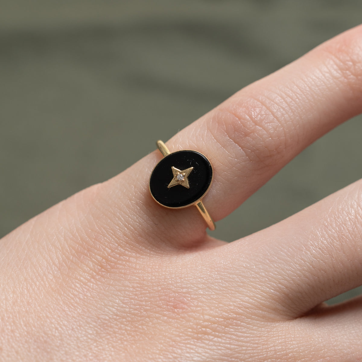 14k Onyx & Star Set Diamond Ring | 1.42ct, 0.003ct | SZ 2
