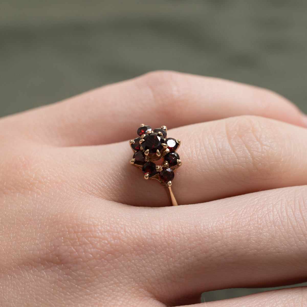 10k Garnet Cluster Floral Ring | 1.00ctw | SZ 5