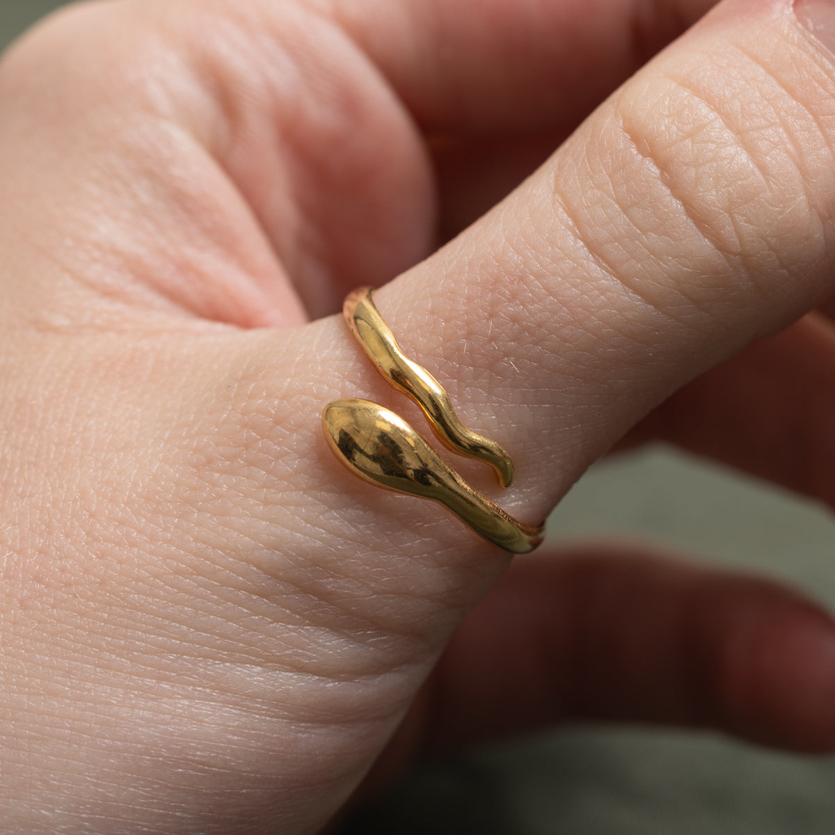 Italian 18k Snake Bypass Ring | SZ 8.5