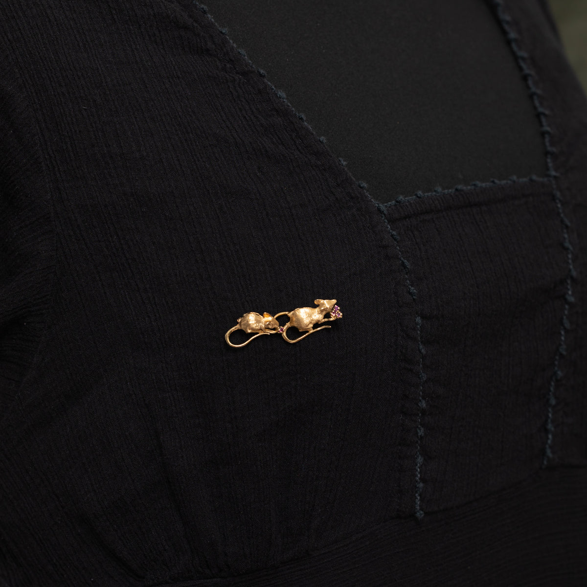 14k Ruby Textured Mice Brooch | 0.05ctw