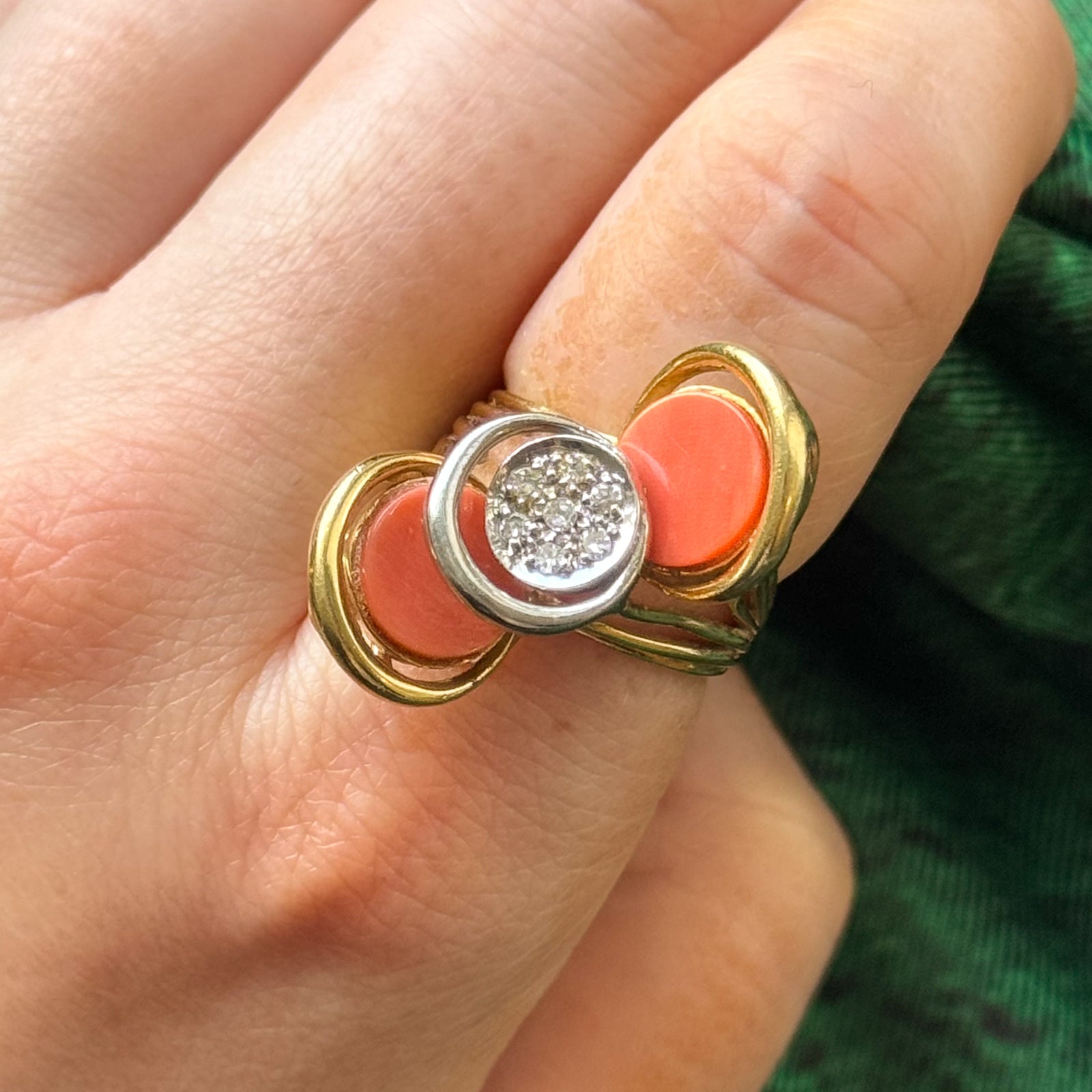 1960s Coral & Diamond Disc Cocktail Ring | 1.50ctw, 0.10ctw | SZ 6.75 |