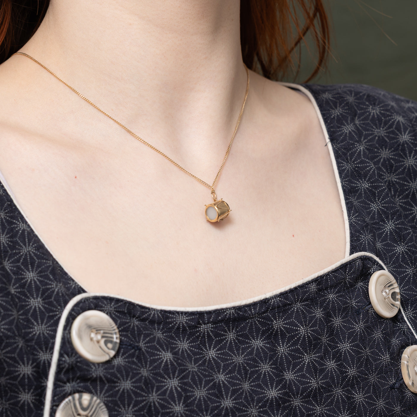 9K Yellow Gold Textured Drum Charm