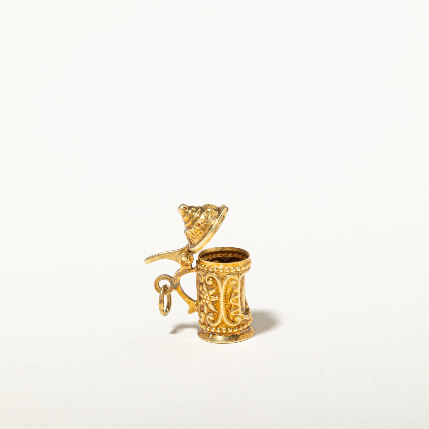 14k Yellow Gold Embossed Beer Stein Charm