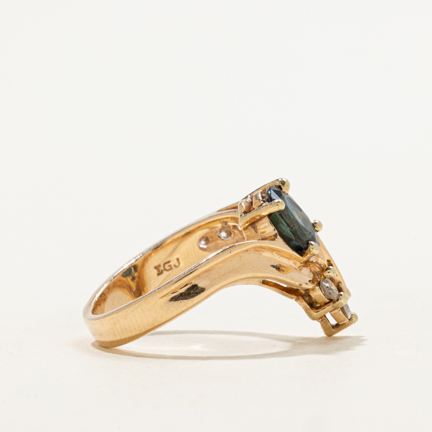 14K Ring with Diamond Accents with Sapphire