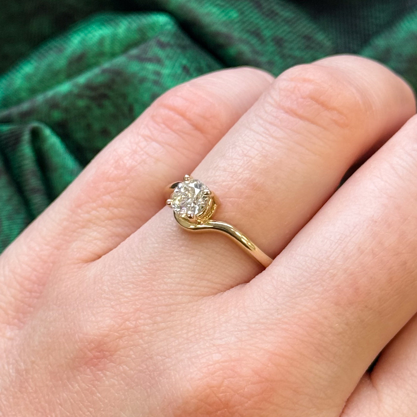 100 Ways' GIA Certified Diamond Freeform Engagement Ring | 0.60ct SI1 J | SZ 6.75 |
