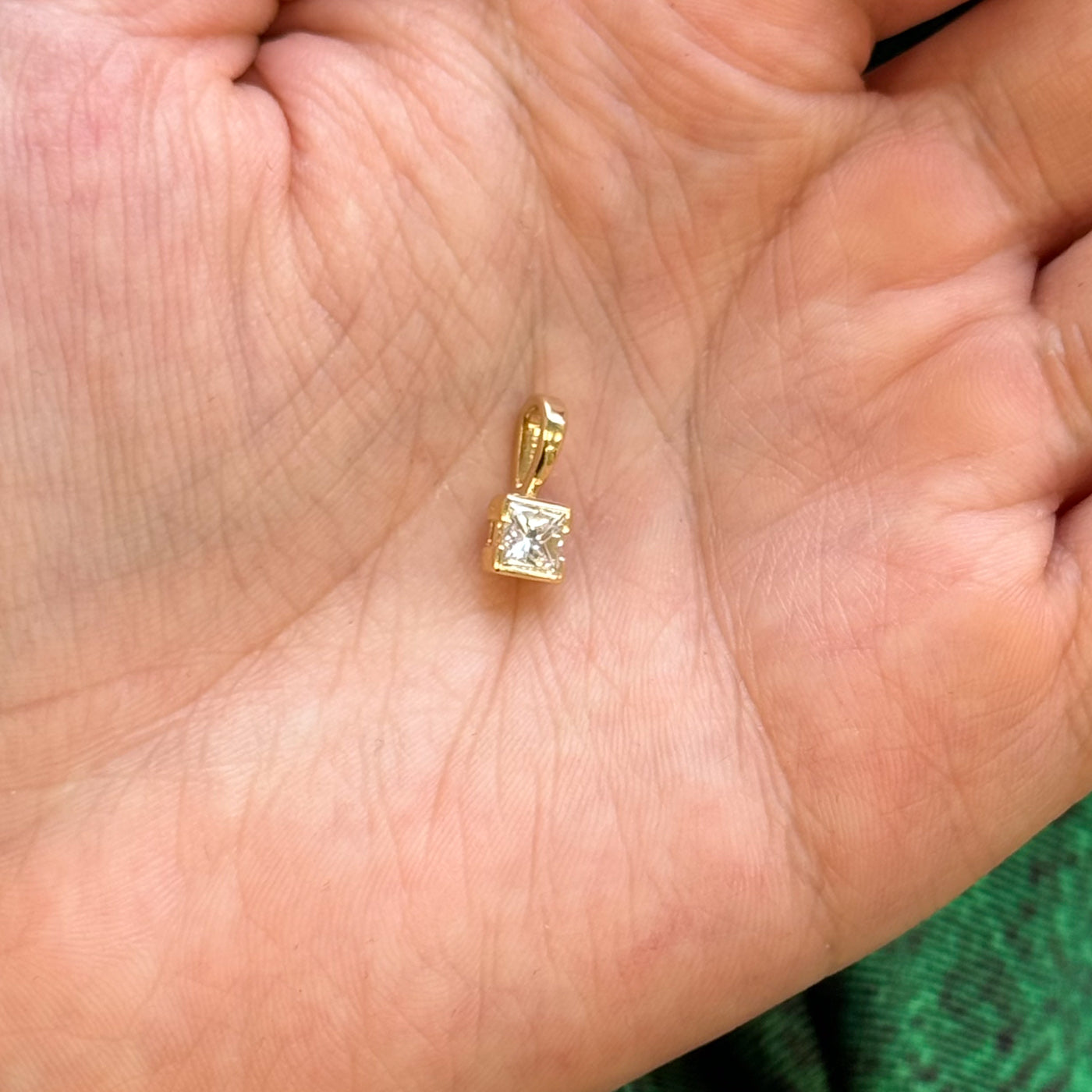 Pendentif en diamant serti semi-clos certifié GIA de 100 Ways | 0,42 ct SI1 E |