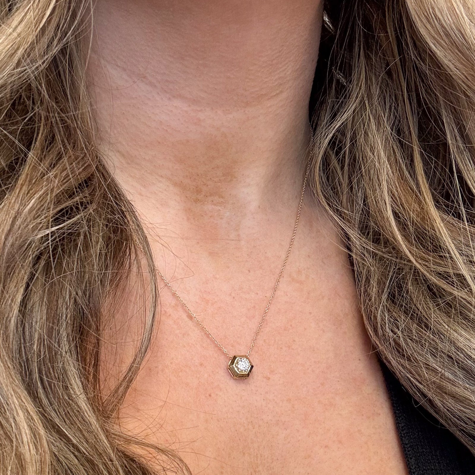 Pendentif et collier « 100 façons » en diamant certifié GIA | 0,43 ct | 45,7 cm |