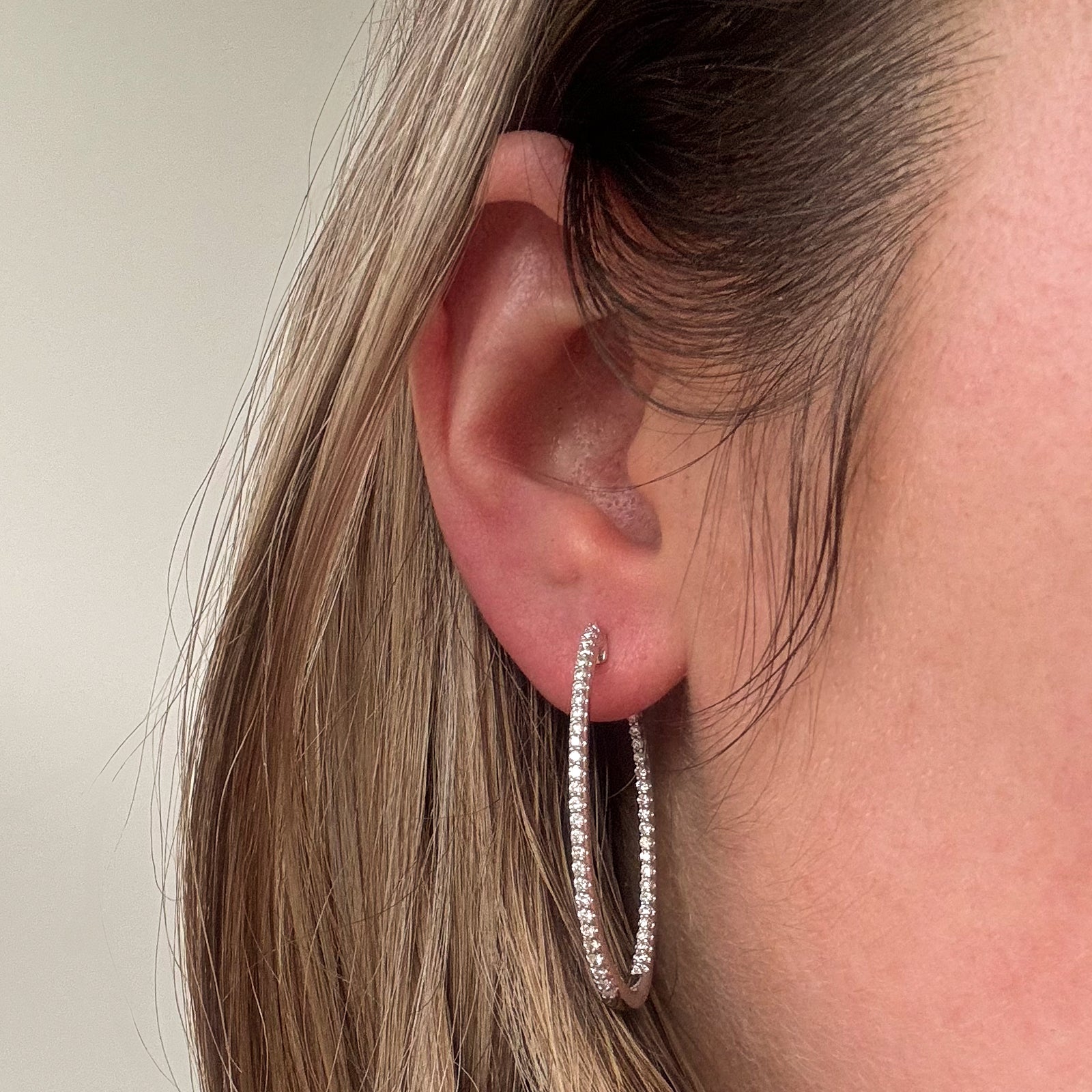 '100 Ways' Diamond Oval Hoop Earrings | 1.00ctw |