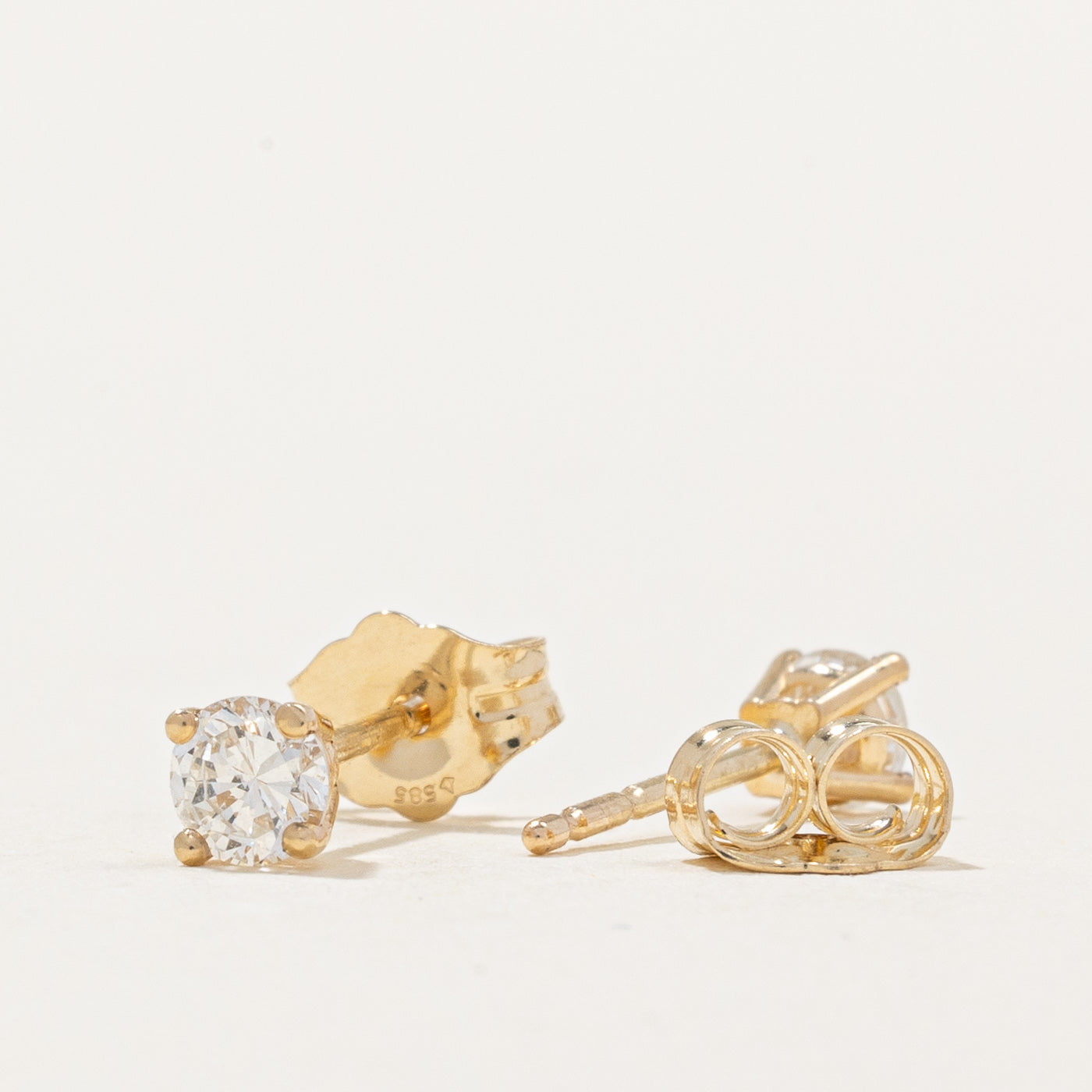 100 Ways' 14k Diamond Stud Earrings | 0.32ctw VS1 G |