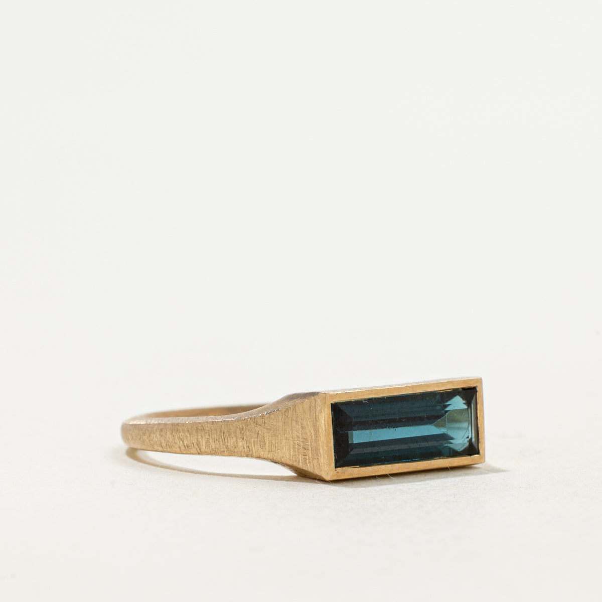 '100 Ways' 9k Textured Yellow Gold Tourmaline Signet Ring | 0.99ct | SZ 6.75