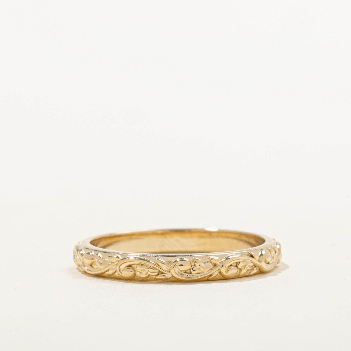'100 Ways' 10k Ornate Detail Band | Sizes Available