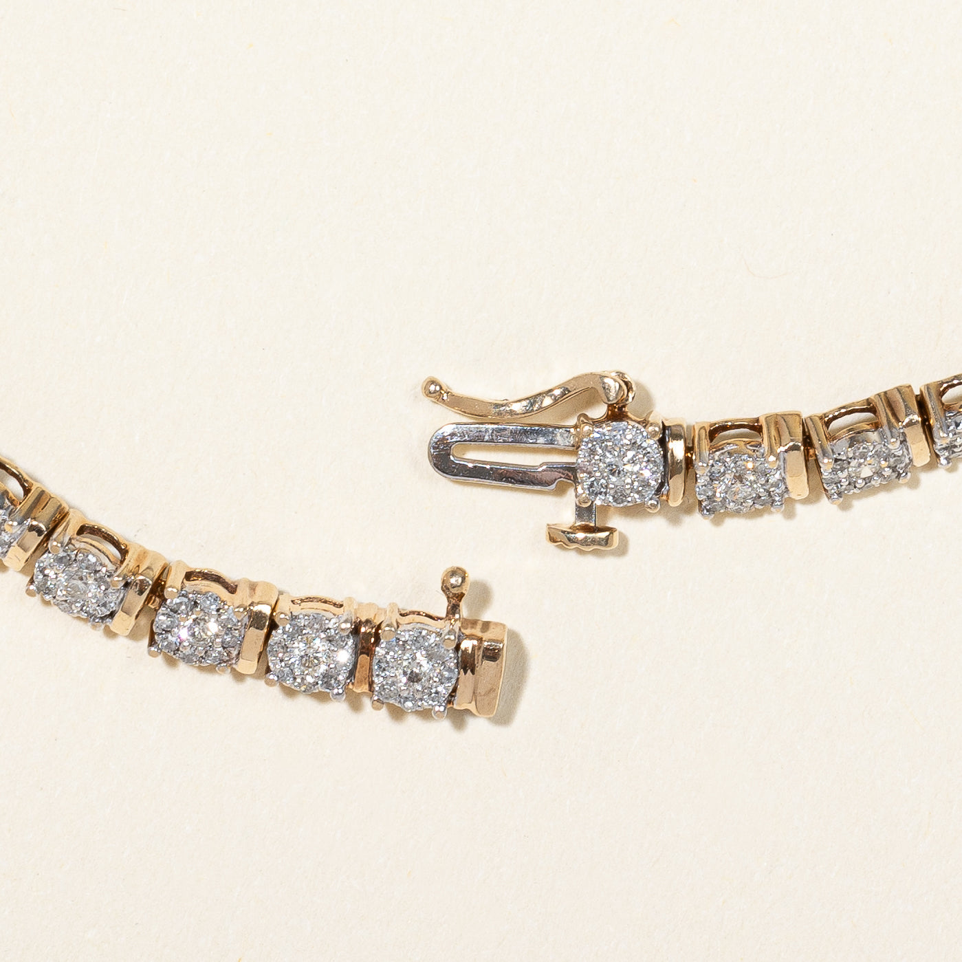 Bracelet de tennis serti de diamants pavés | 1,60 ct | 6,5" |