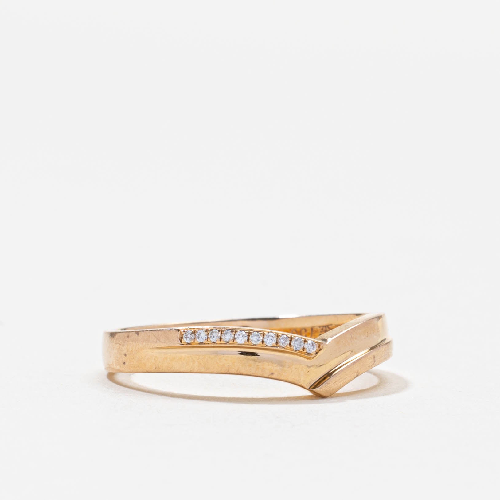 Diamond Grooved Chevron Ring | 0.03ctw | SZ 6.0