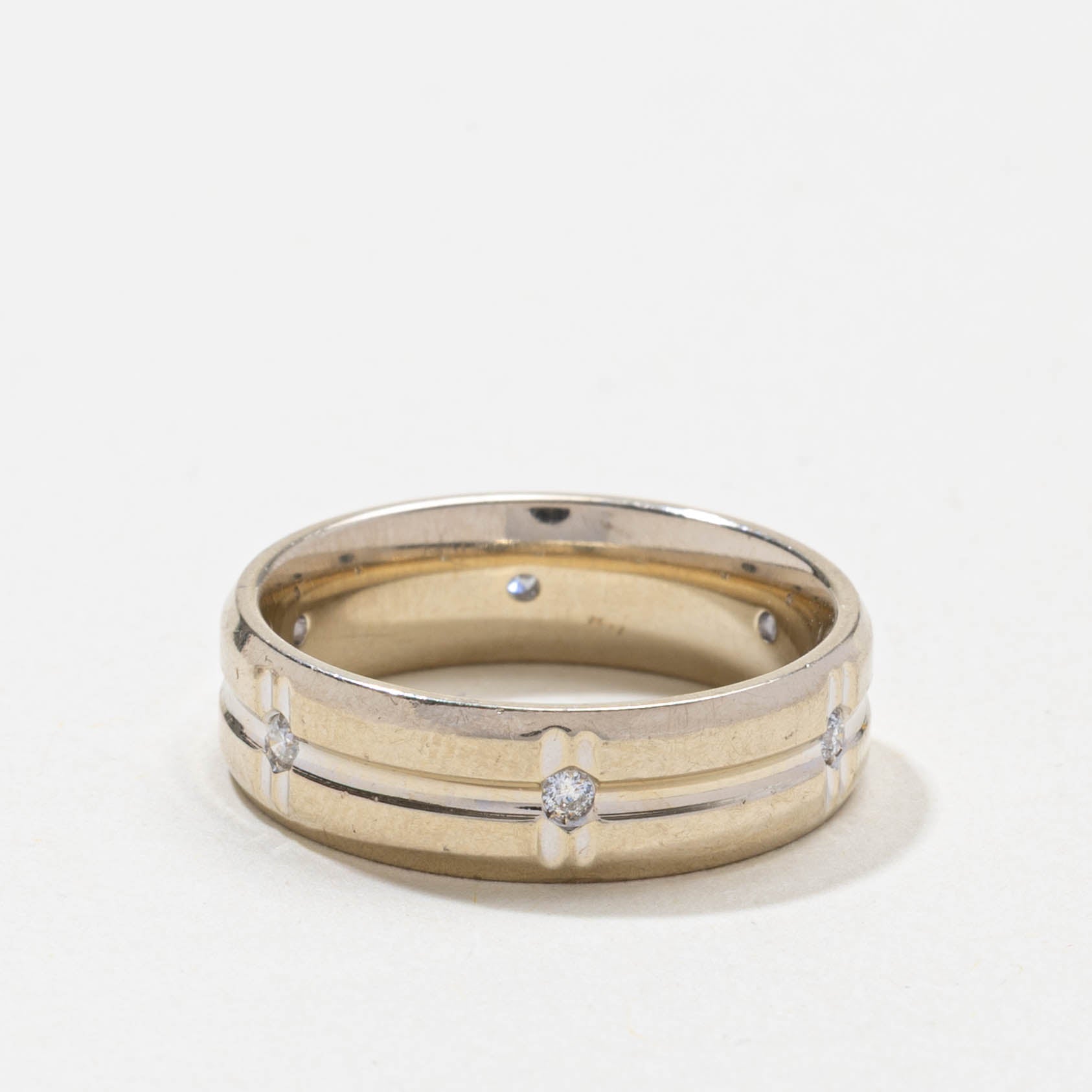 Diamond Grooved Band | 0.12ctw | 5.95mm | SZ 7.5