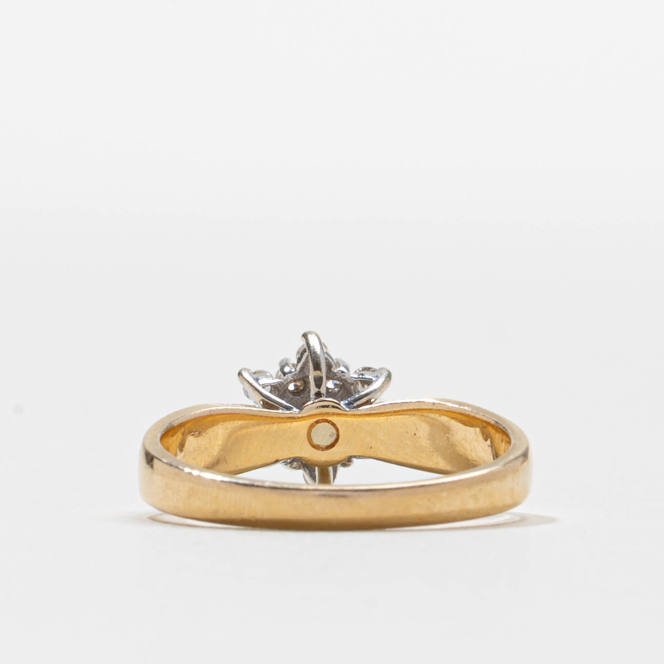 Diamond Floral Cluster Ring | 0.2ctw | SZ 5.5