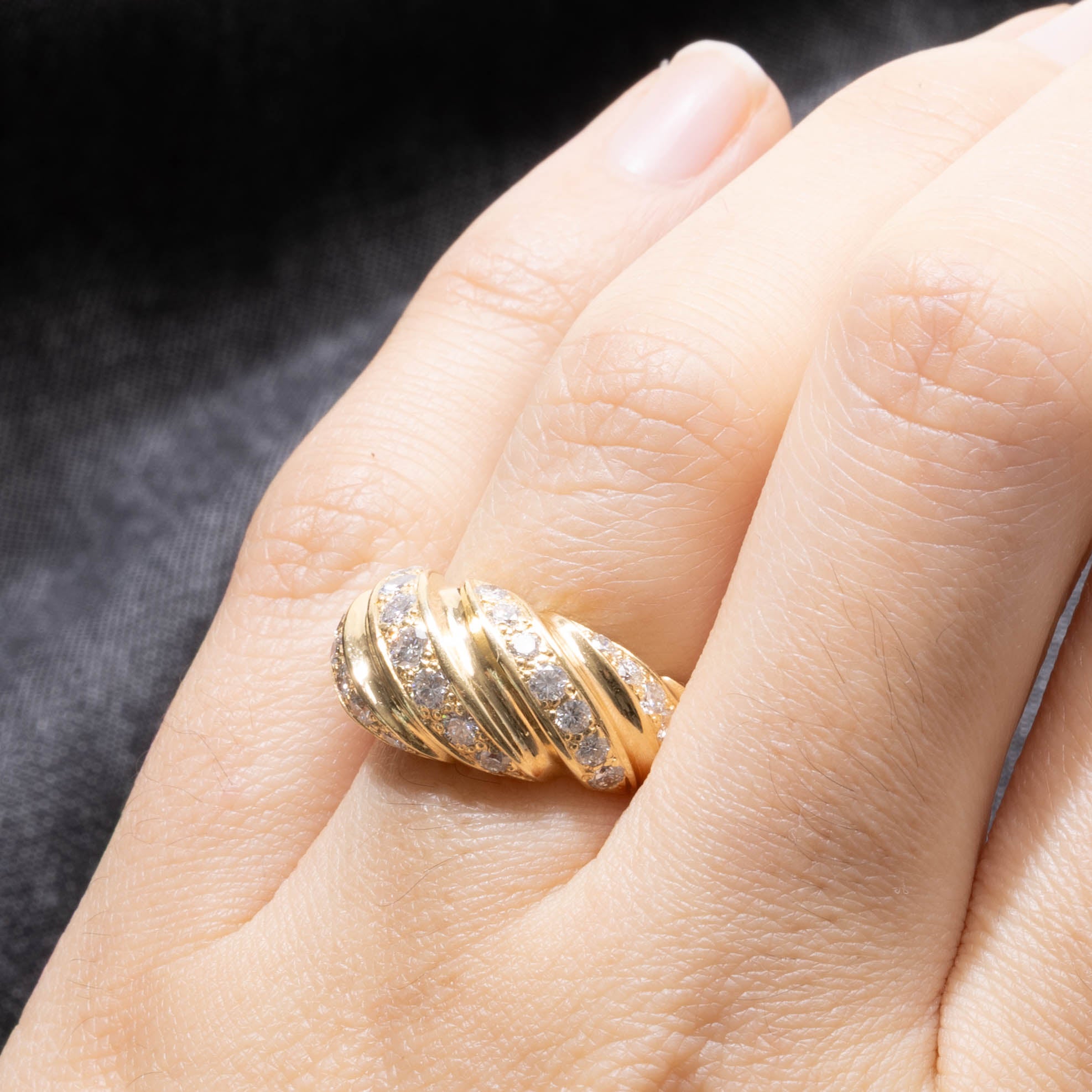 Diamond Grooved Croissant Dome Ring | 1.5ctw | SZ 6.25