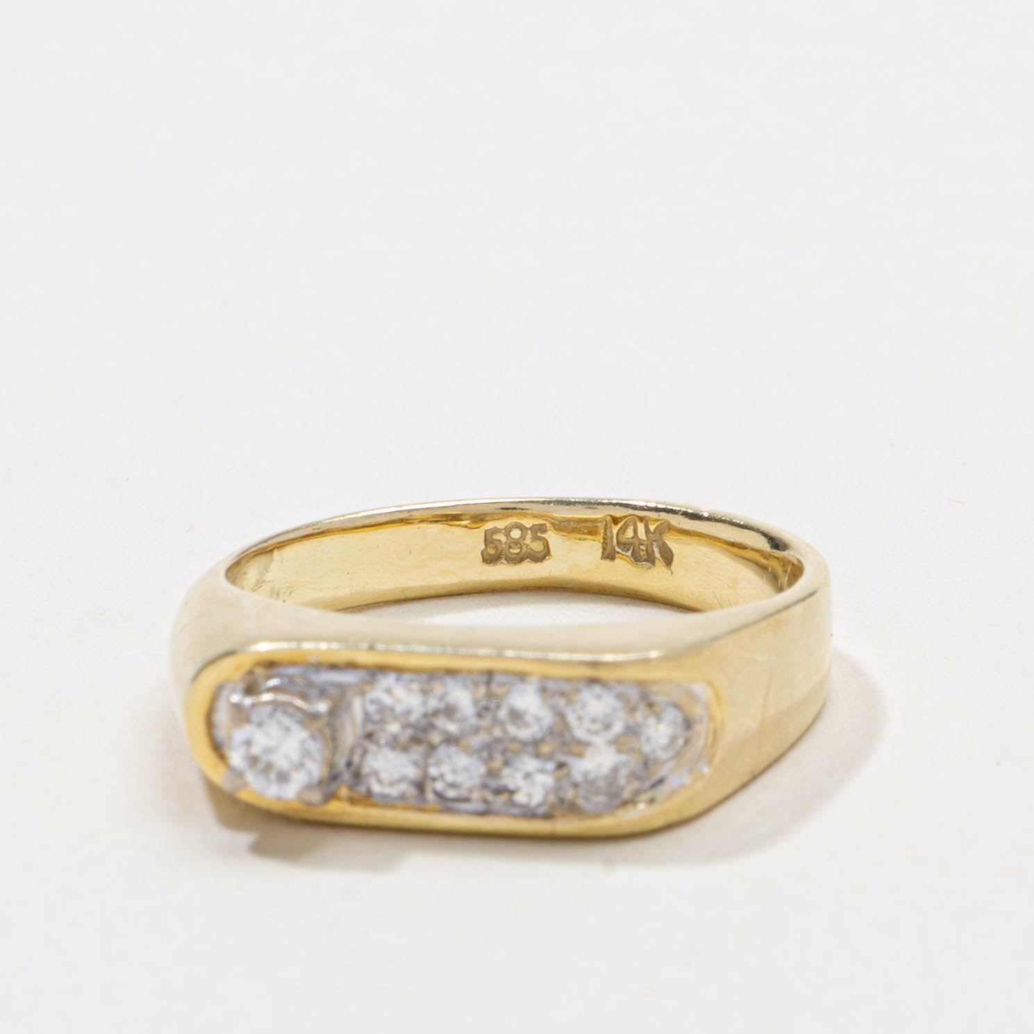 Diamond East West Oval Cluster Ring | 0.25ctw | SZ 5.75