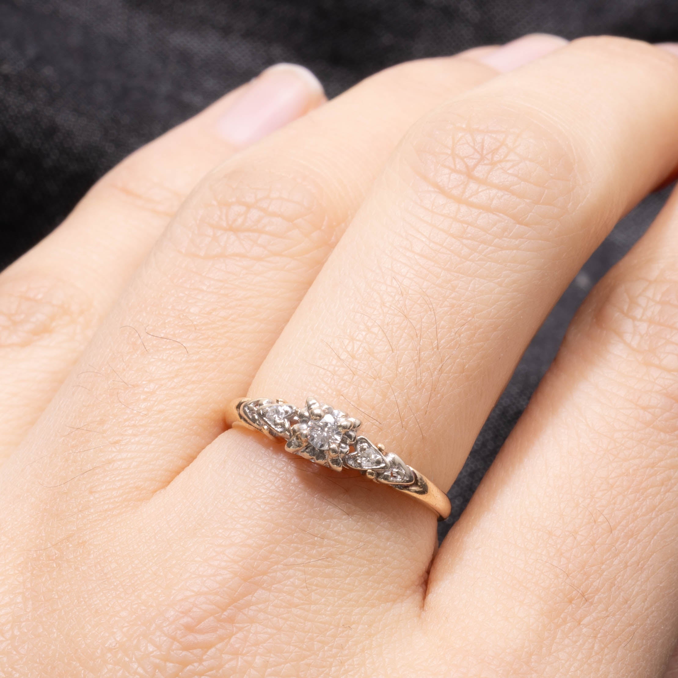 Bague florale en diamant | 0,1 ct | Taille 6,75