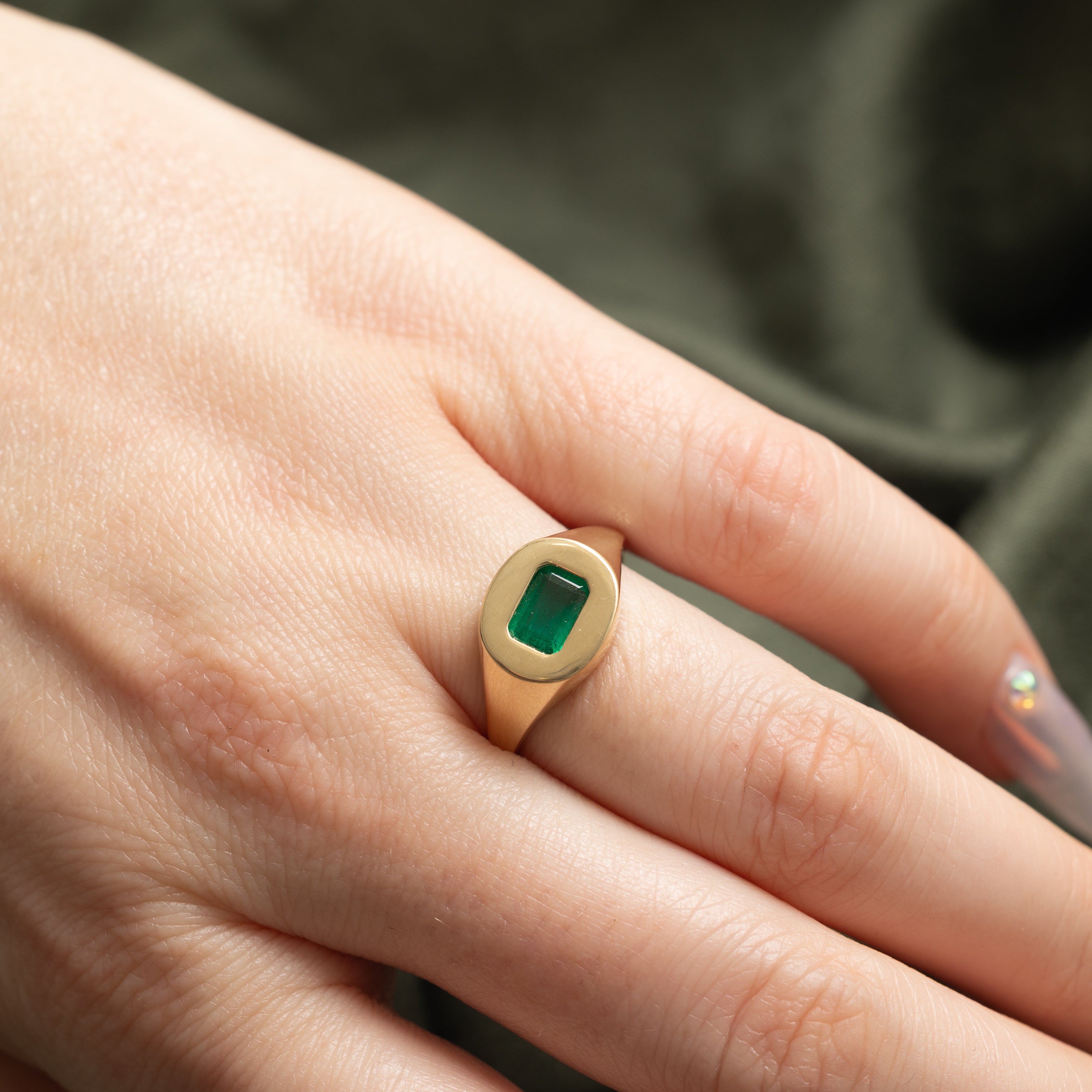 '100 Ways' 14k East West Emerald Signet Ring | 0.95ct | SZ 6.5