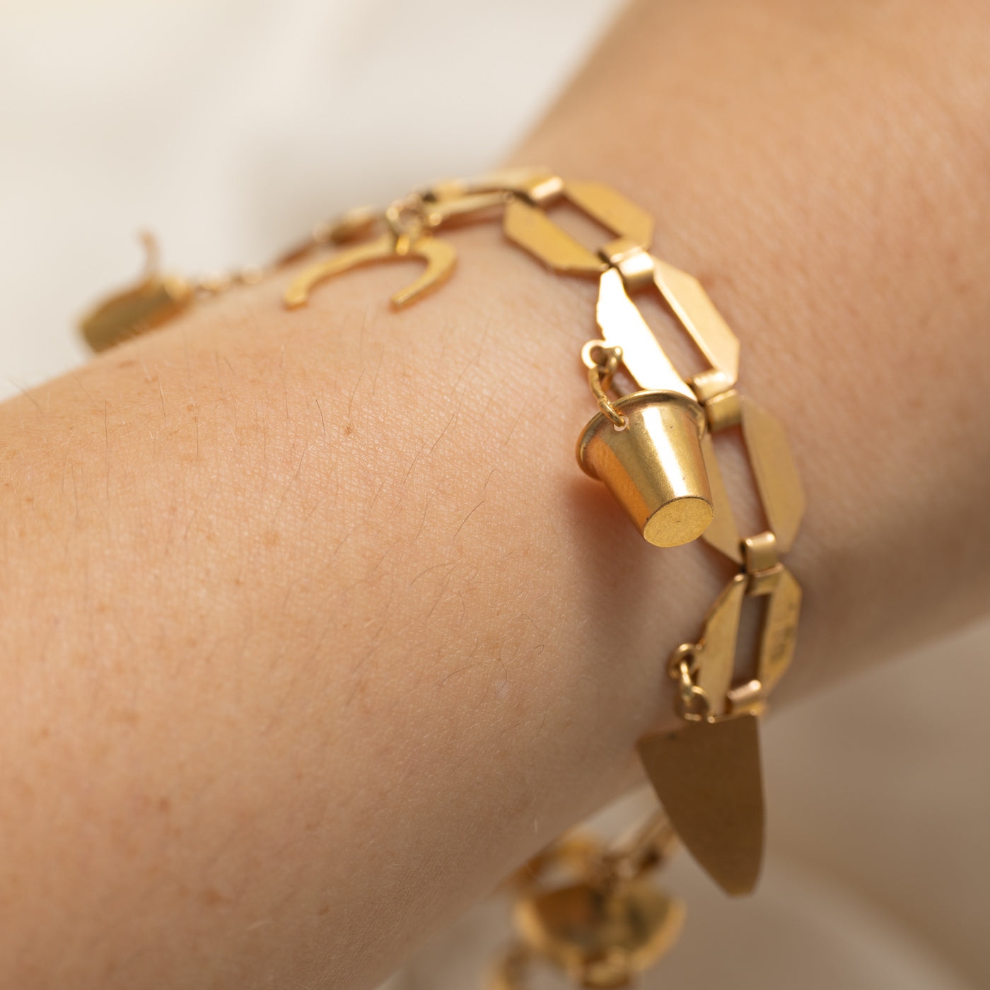 18k Yellow Gold Household Charm Bracelet | 7"