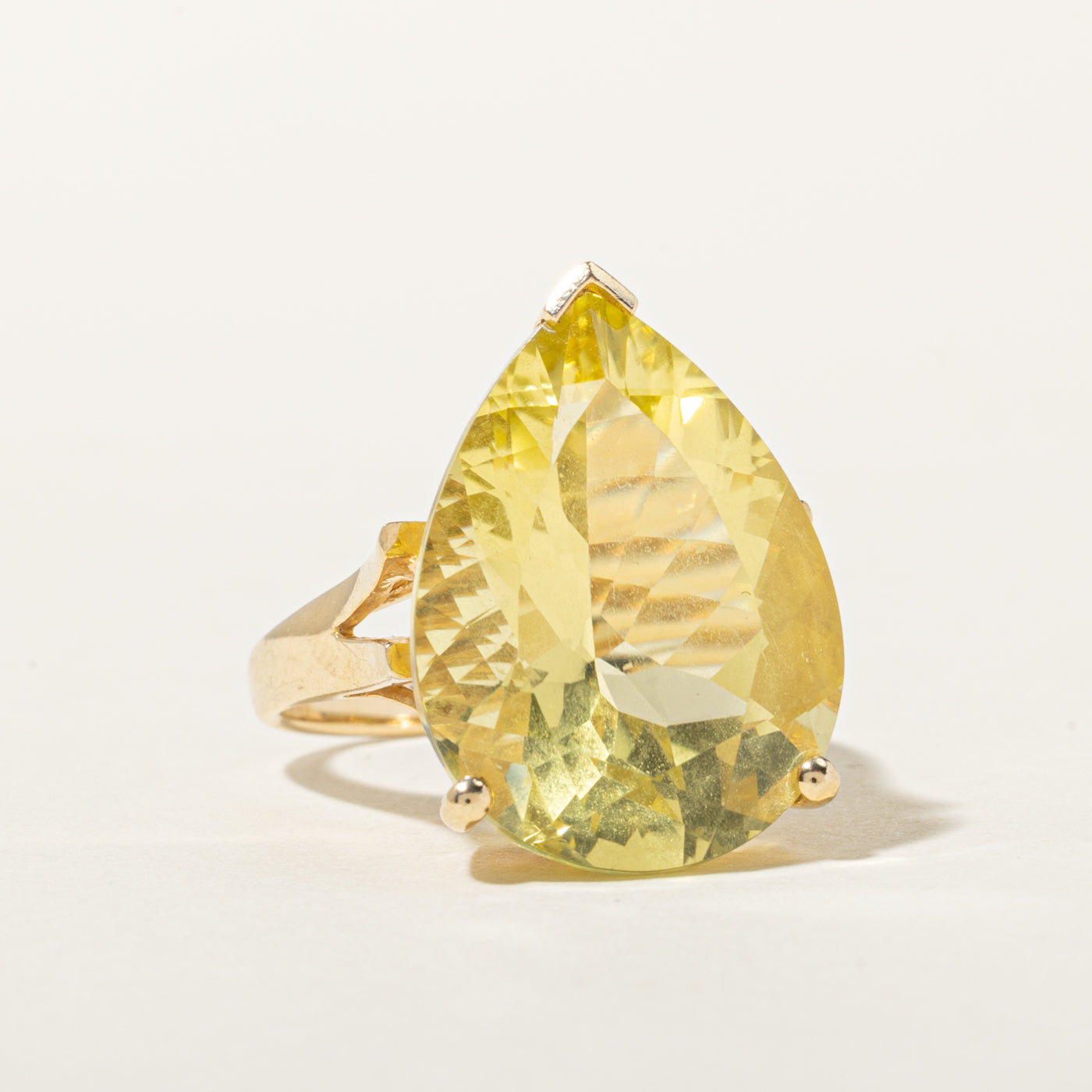 14k Solitaire Pear Cut Lemon Quartz Cocktail Ring | 15.35ct | SZ 7
