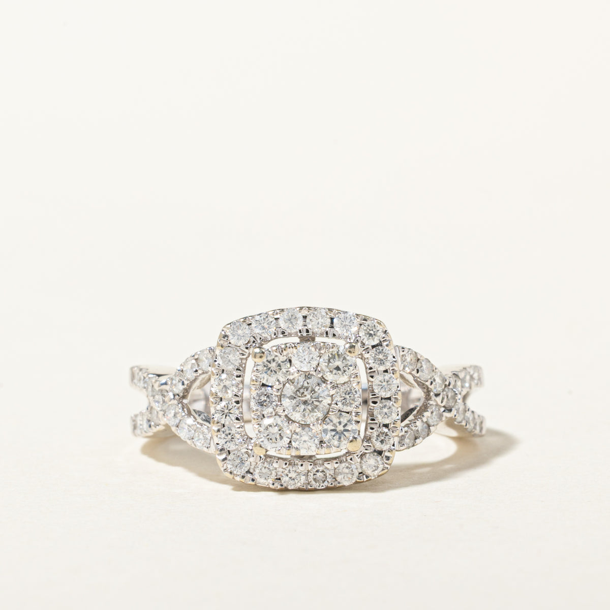 10k Pave Set Diamond Cluster Halo Ring | 0.81ctw | SZ 6.25