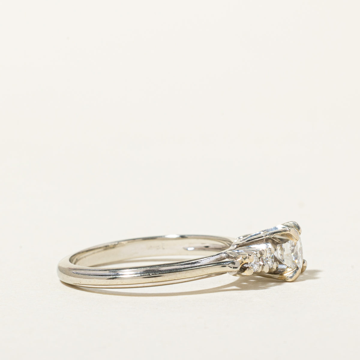 18k White Gold Diamond Accented Ring | 0.47ctw | SZ 5.75