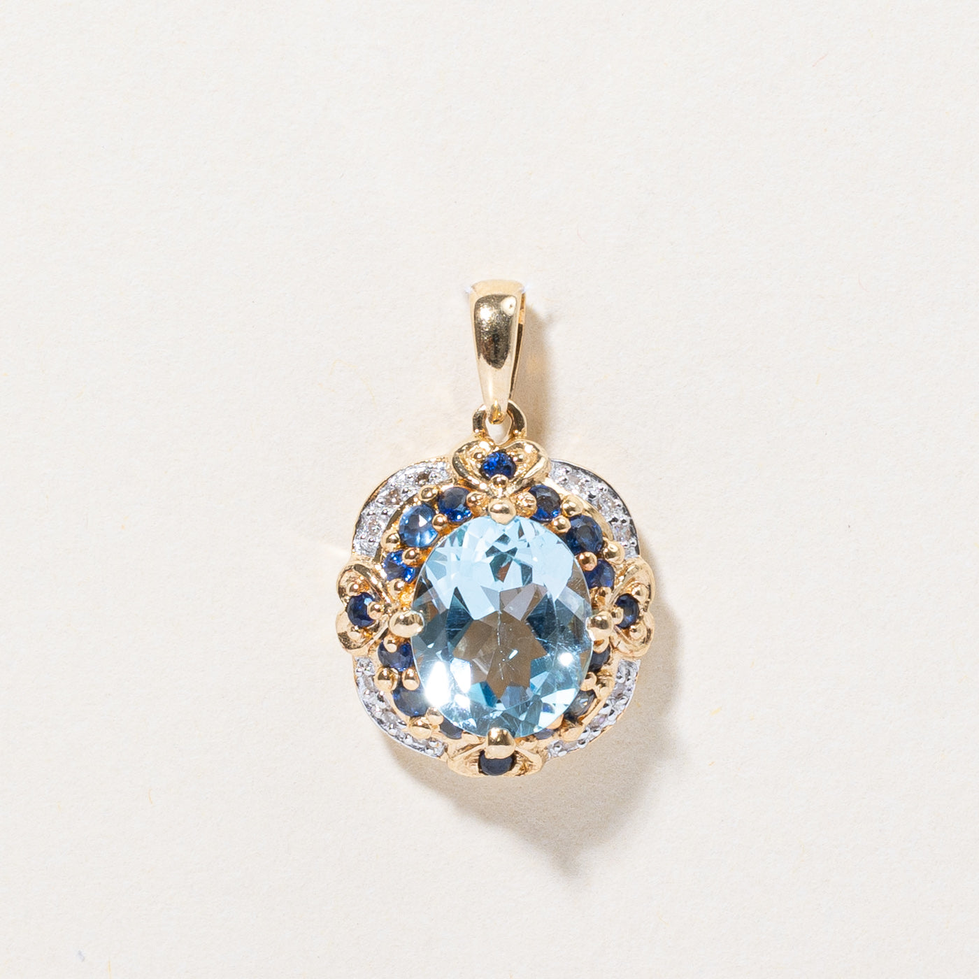 Pendentif multi-pierres précieuses | 2,88 ct |
