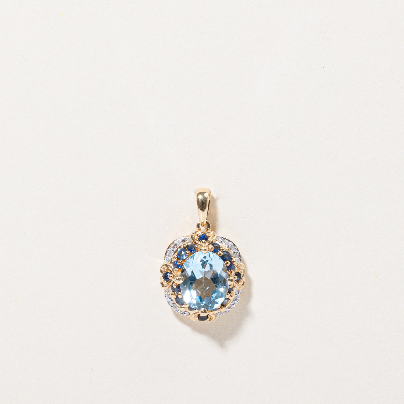 Pendentif multi-pierres précieuses | 2,88 ct |