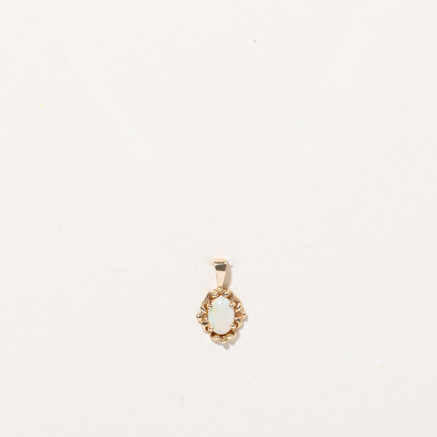 Pendentif en opale | 0,25 ct |