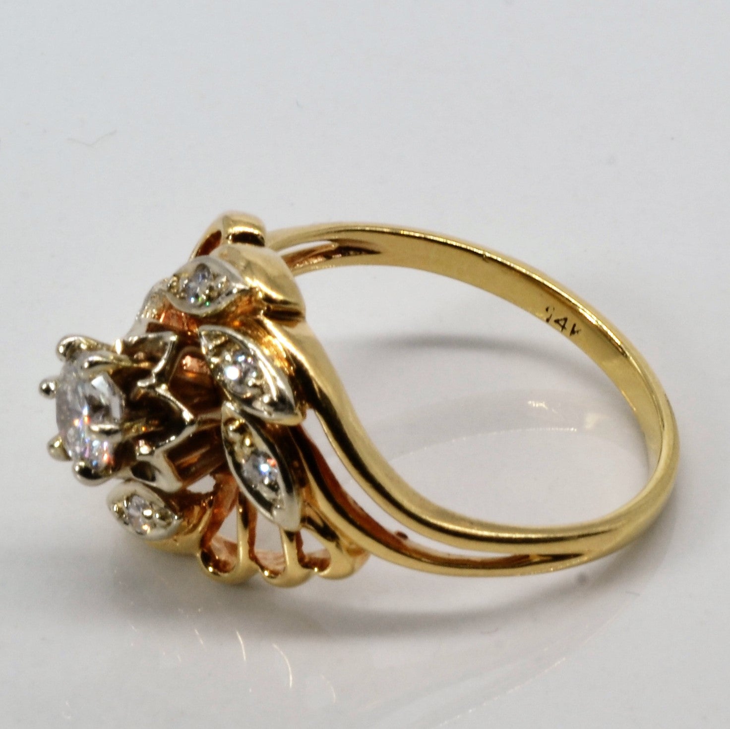Flower Design Spiral Diamond Ring | 0.48ctw | SZ 8.25 |