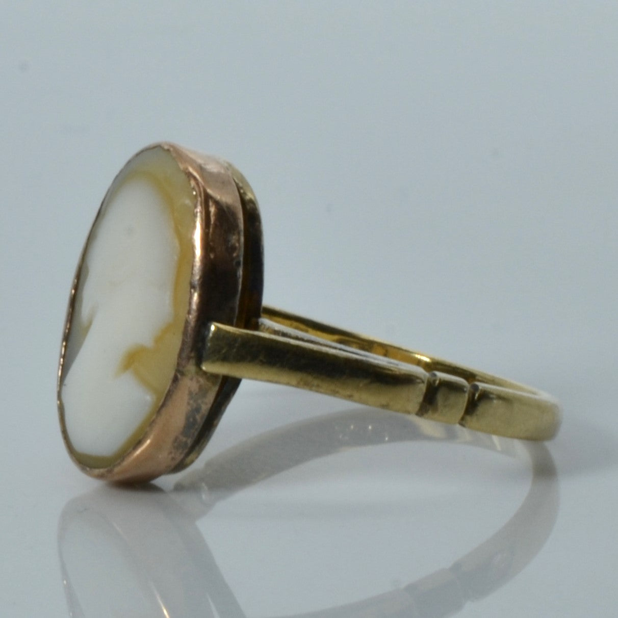 Vintage Cameo 9k Gold Ring | SZ 7 |