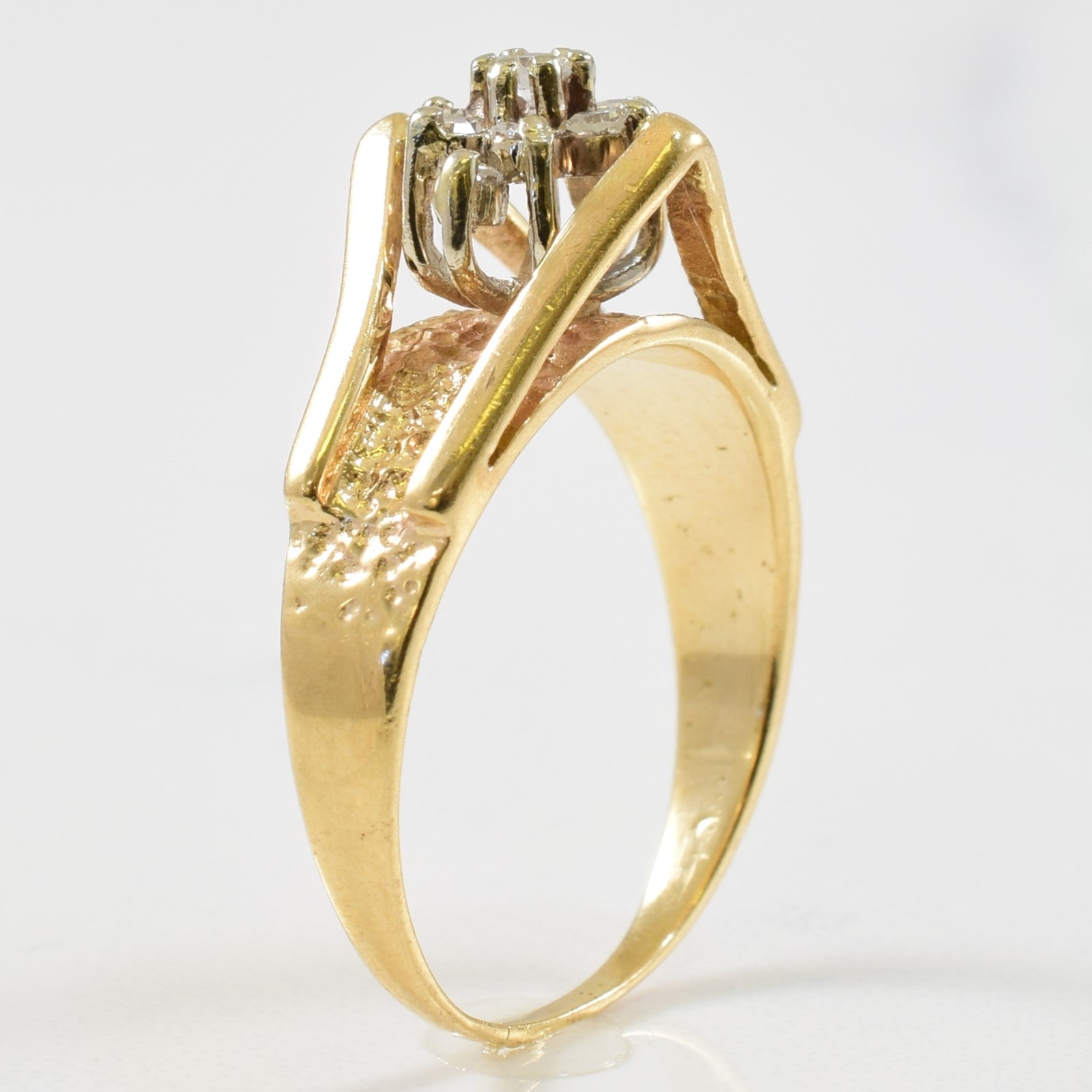 Bague chevron sertie de diamants en grappe | 0,20 ct | Taille 7,5 |