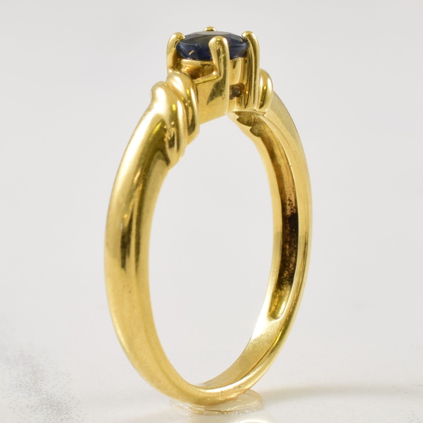 Solitaire Sapphire Crossover Ring | 0.38ct | SZ 6 |