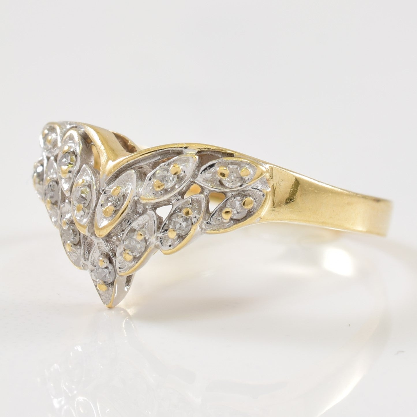 Cluster Diamond Chevron Ring | 0.04ctw | SZ 5 |