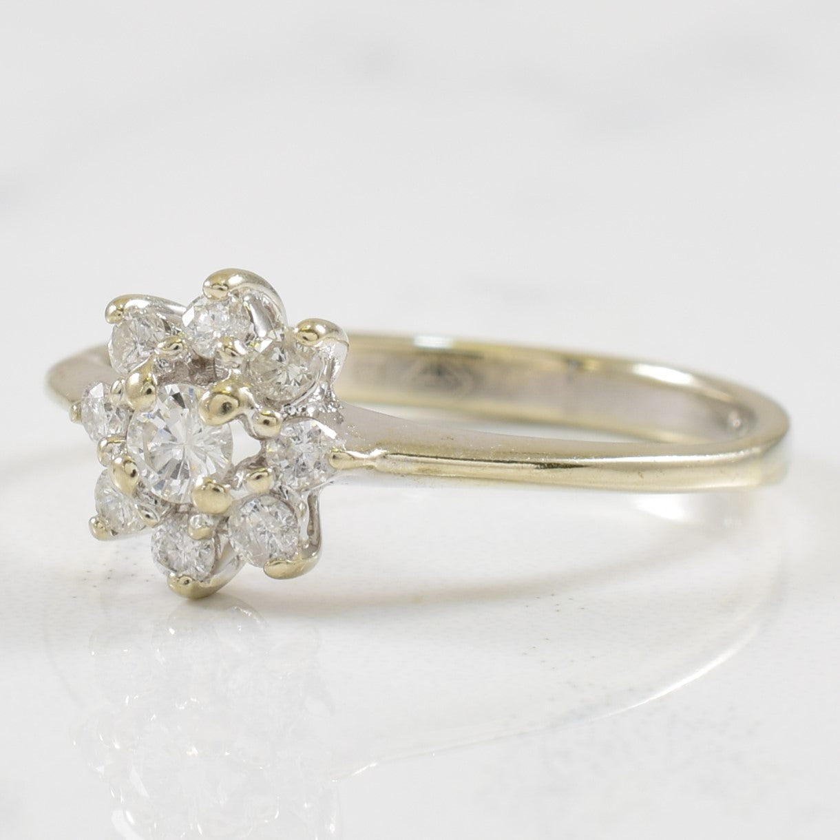 Cluster Star Burst Diamond Ring | 0.14ctw | SZ 5.25 |