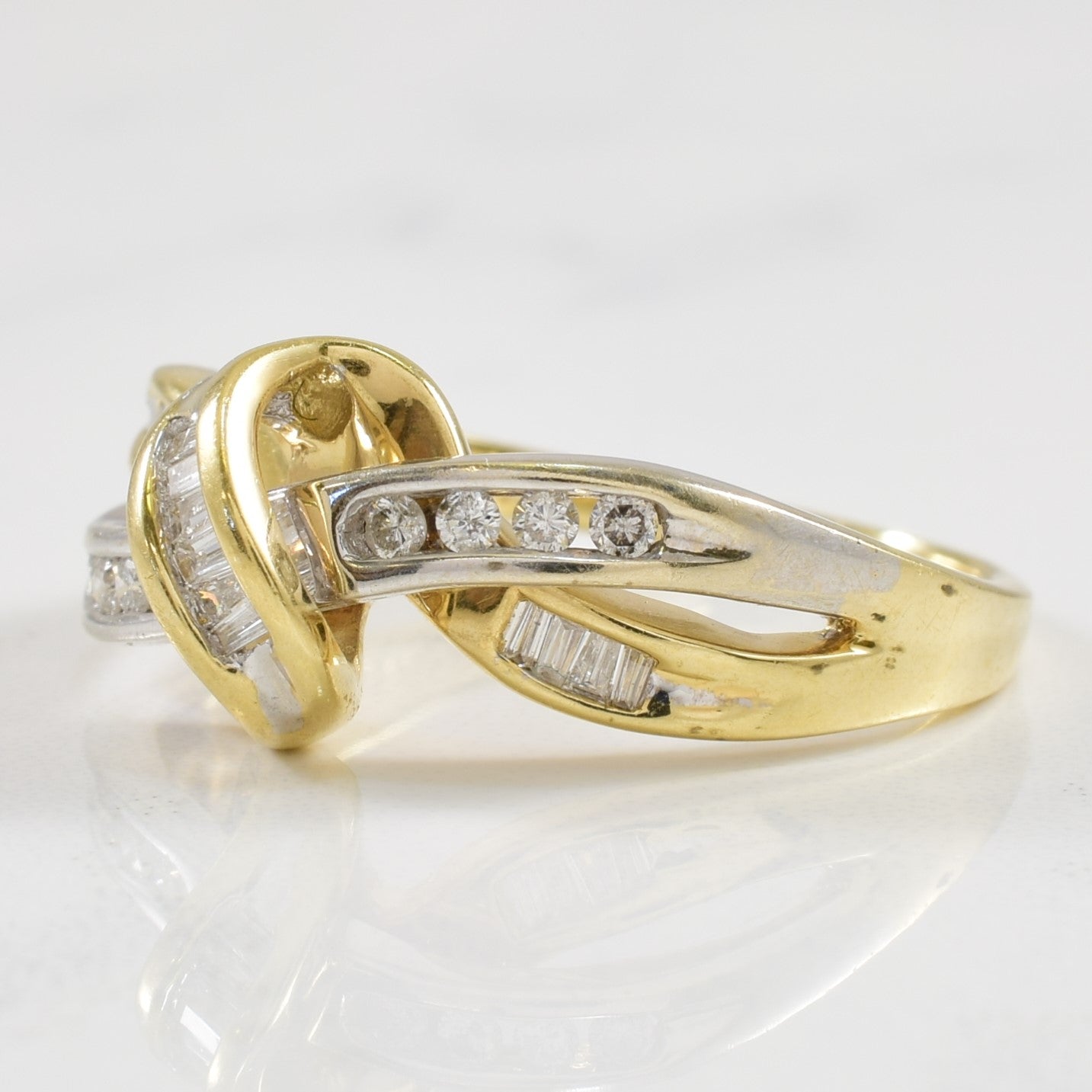 Two Tone Gold Diamond Knot Ring | 0.22ctw | SZ 8 |