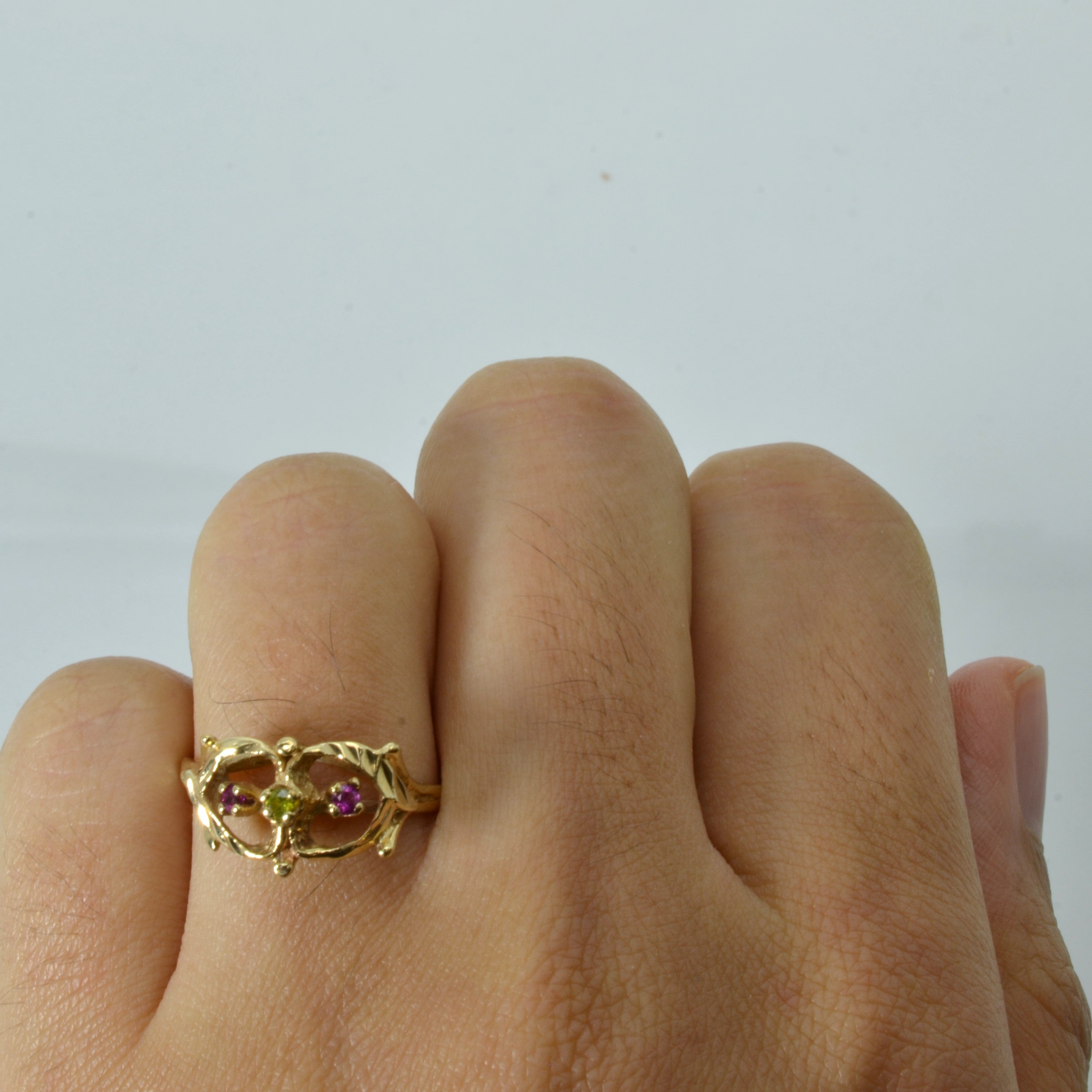 Open Work Three Stone Ring | 0.10ctw | SZ 6.75 |